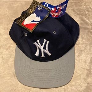 VINTAGE New York Yankees Hat Mens Drew Pearson Snapback